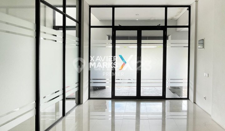 Rare 3-Story Shop House on Main Road, Citraland Puncak Tidar Malang 2