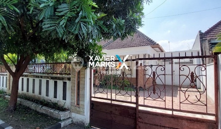 Beautiful Luxury House in Elite Ijen Boulevard Area, Ready to Occupy 2