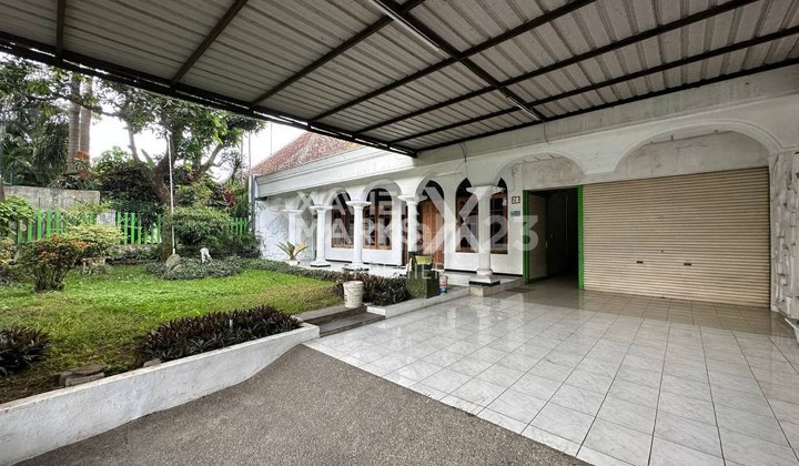 Langka Rumah Vintage Luas Nol Jalan Besar Kota Malang Area Ramai