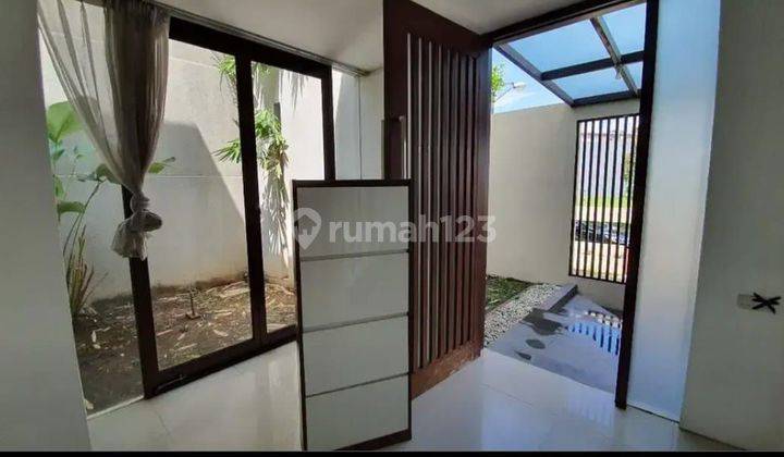 Rumah Bagus Graha Family Luas 337 M² Hanya 6,5m Dekat Pakuwon 2