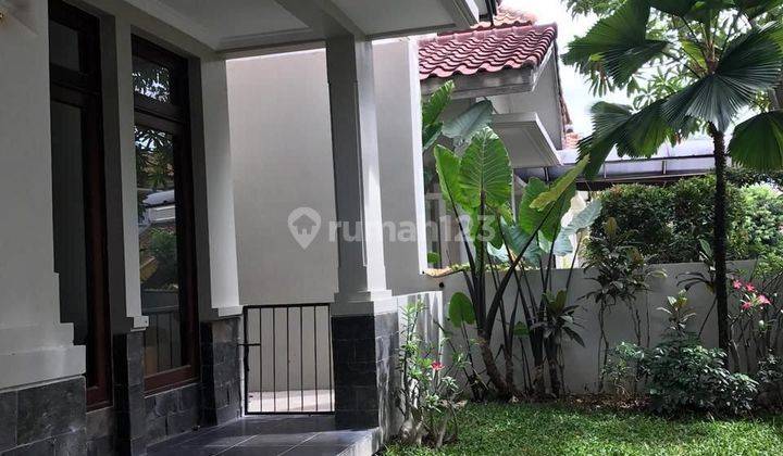 Rumah 2 Lantai Graha Family 4M Nego dekat Pakuwon mall 2