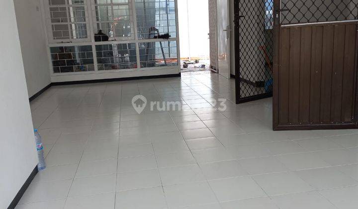 Rumah murah Nirwana eksekutif Luas 157 m² Wonorejo Rungkut 2