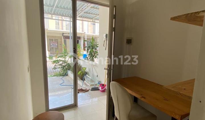 Rumah Murah 2 Lantai Greenland Menganti 3 Kamar Dekat Superindo 2