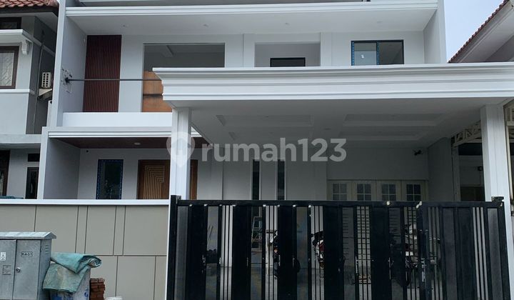 Rumah Baru Gress Graha Famili 2 Lantai Bagus Dekat Pakuwon 