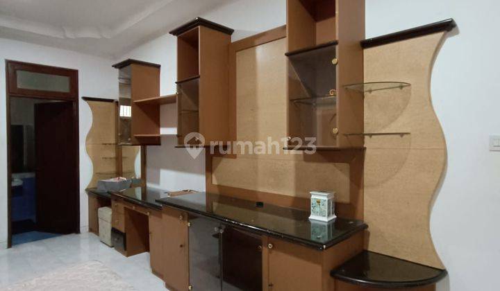 Rumah Bagus Furnish Graha Family Dekat Pakuwon Indah 2