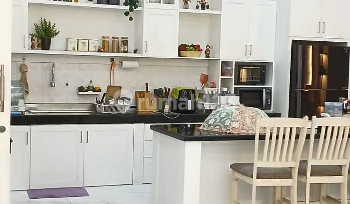 Rumah Bagus Mewah Lisbon Pakuwon Indah Dekat Pakuwon Mall Graha Rumah Bagus Mewah Lisbon Pakuwon Indah Dekat Pakuwon Mall Graha