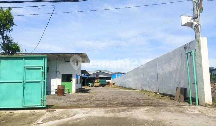 Mayjen Sungkono Warehouse, Kebomas, Gresik Mayjen Sungkono Warehouse, Kebomas, Gresik