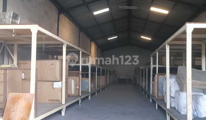 Cheap Good Warehouse Margomulyo Permai Near Suri Mulia Port