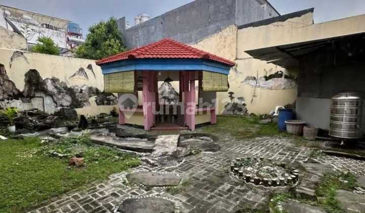 Rumah Komersial Depan Hokky Supermarket Raya Darmo Harapan Darmo 2