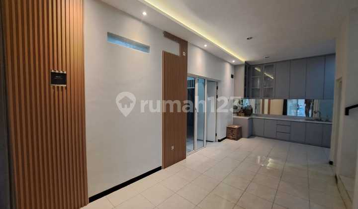 Affordable Furnished House in Evergreen De Parc Gunung Anyar Near Merr 2