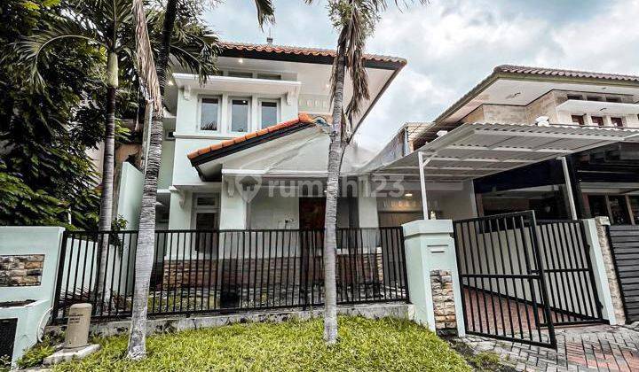 Rumah Murah Bagus Graha Family Dekat Pakuwon Mall 1