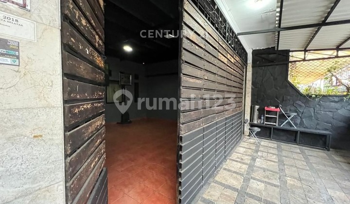 Dijual Rumah 2 Lantai di Tebet Barat Jakarta Selatan 2