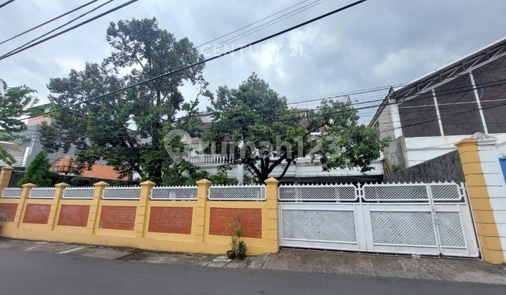Dijual Rumah Bagus Dua Lantai di Palmerah Jakarta Barat