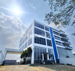 For Rent Building on Jalan Raya Boulevard Harapan Indah
