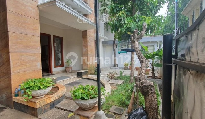 Dijual Rumah 2 Lantai di Cempaka Putih Jakarta Pusat Dijual Rumah 2 Lantai di Cempaka Putih Jakarta Pusat