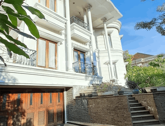 Dijual Rumah Hook Mewah FullFurnish Di Villa Permata GadingJakut