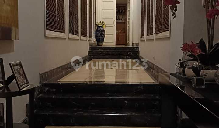 For Sale: Luxurious and Lush House in South Jakarta 2