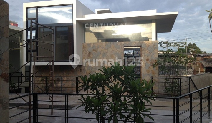 Dijual Town House di Kemang Utara Jakarta Selatan
