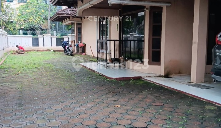 For Sale Luxury Secondary House Ready to Occupy in Pondok Indah, Jakarta SeL