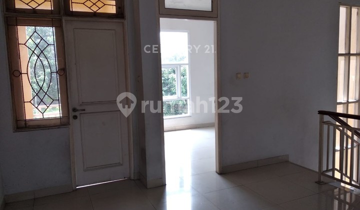 For Sale Ready-to-Occupy Home Safe and Comfortable in Metland Menteng Jak T 2