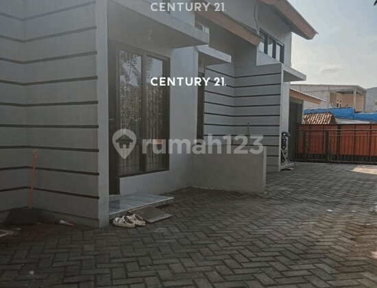 Dijual Dua Rumah Townhouse Bagus di Bekasi Timur