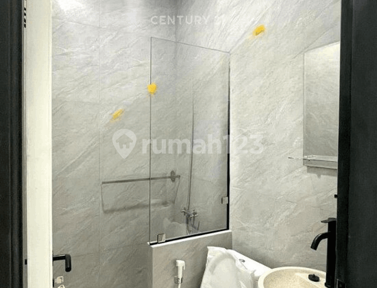 Dijual Rumah Minimalis Baru Renovasi Di Komplek Billy Moon  2