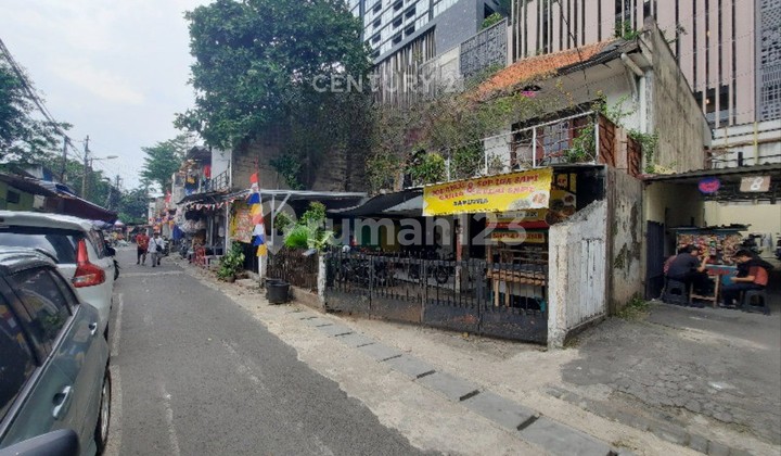 Dijual Cepat Rumah Tua di Lingkungan Komersial Jakarta Selatan Dijual Cepat Rumah Tua di Lingkungan Komersial Jakarta Selatan