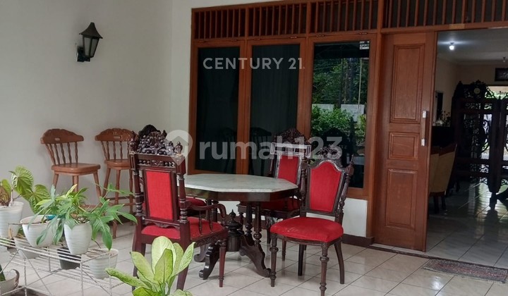 Dijual Rumah Tinggal Gaya Vintage di Pasar Minggu Jakarta Selatan 1