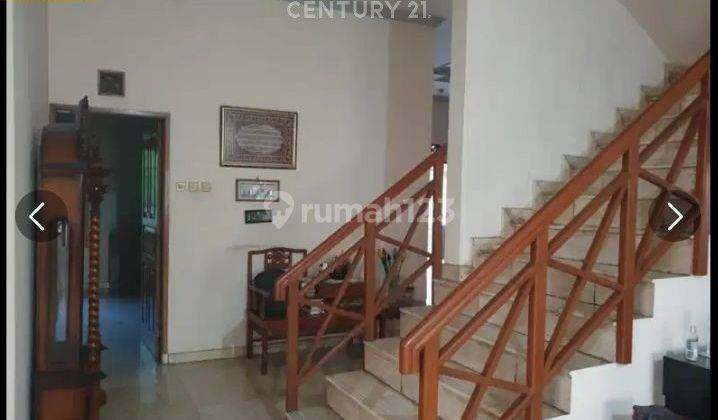 TURUN HARGA Dijual Rumah  Lokasi Strategis Di Duren Sawit 2