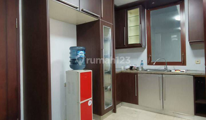 House for rent in strategic area in Kebayoran Baru  2