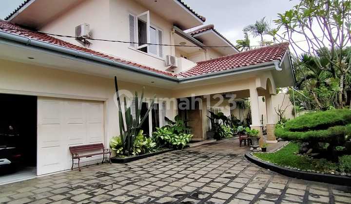 Beautiful and Well-Maintained House in Cipete