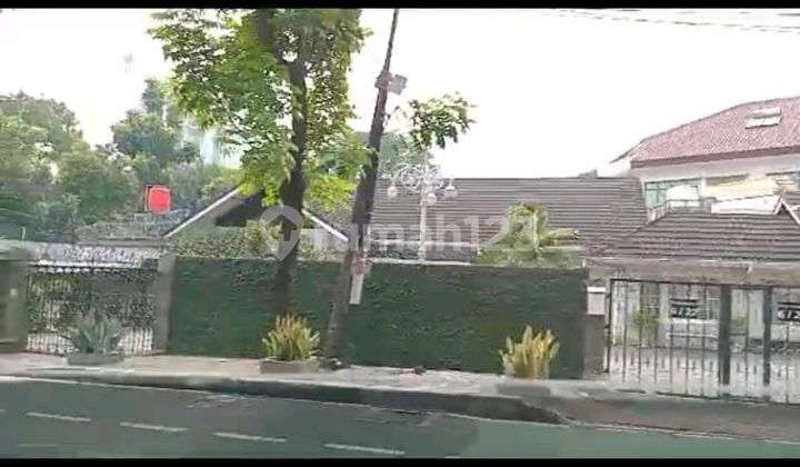 Rumah Tua Hook Bagus Shm di Pakubuwono 1