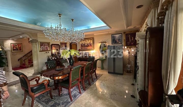 Nice Freehold House in Tebet 2