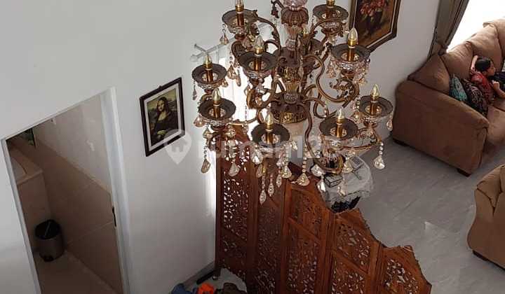 Rumah Siap Huni di Cikini 2