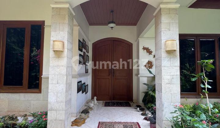 Rumah Terawat di Kemang Ampera