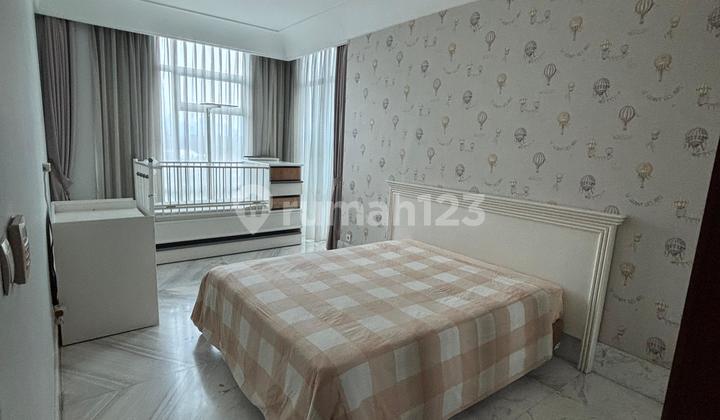 Dijual Apartemen Essence Darmawangsa 4 Kamar Tidur Bagus