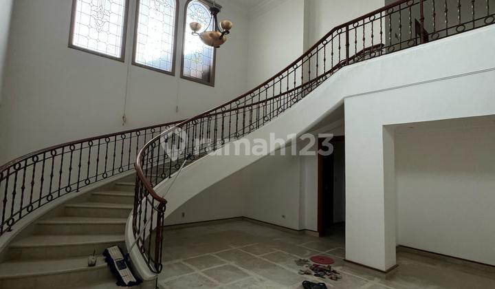 Rumah Bagus Disewakan di Kebayoran Baru 2