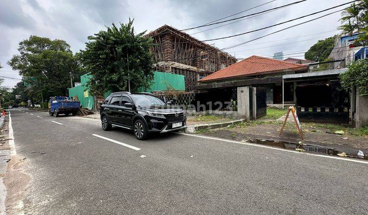 Rumah lama di  Jl. Tanjung - Menteng - Jakarta Pusat 1