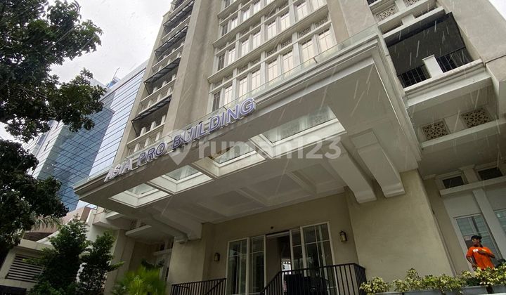 For sale 9-story building in the Jl Thamrin area - Central Jakarta