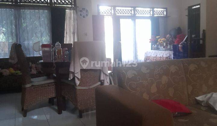 Rumah Tua Hitung Tanah di Komplek Kuwera Condet 2