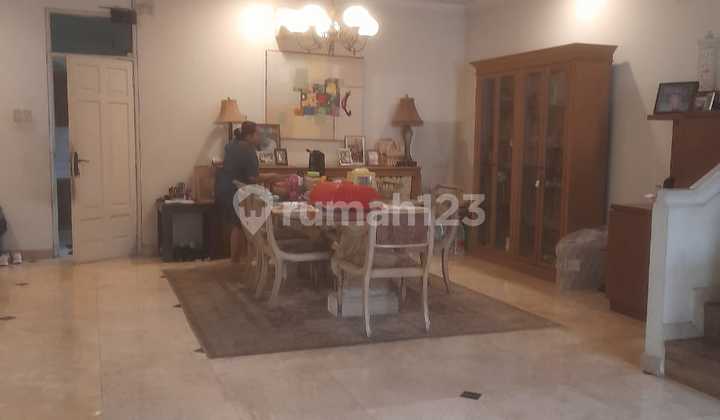 2-Story House With Swimming Pool In Kebayoran Baru Nice House 2