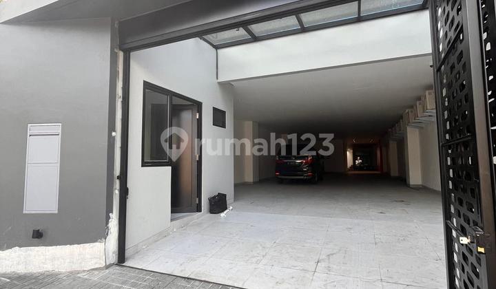New Boarding House with 43 Rooms in Central Salemba 2