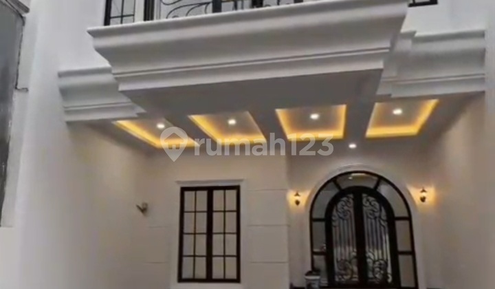 Rumah American Clasic Deket Antasari Jaksel 1