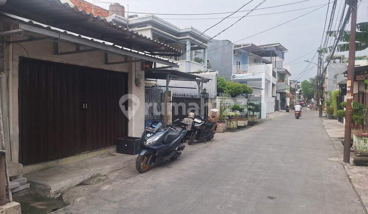 Cheapest!! Business Kiosk House in Utan Kayu