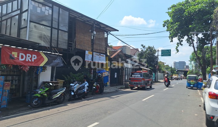 Pavilion Suitable for Coffee Shop in Central Jakarta