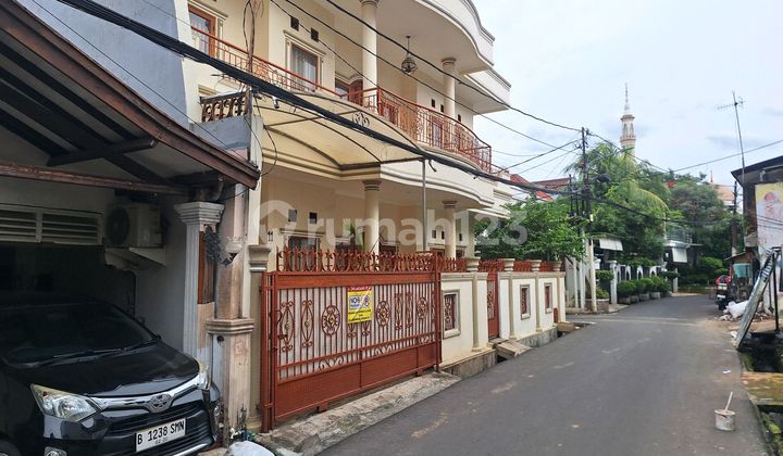Langka!! Rumah Utan Kayu Dekat Rawamangun 2