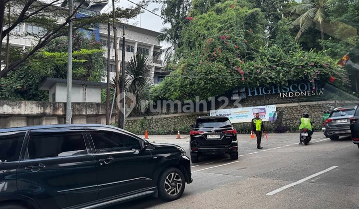 Hot!! Ex International School Building at NJOP Price 2