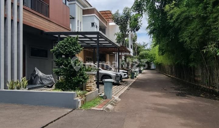 Private Townhouse!! Depan Mal Bassura Cipinang Private Townhouse!! Depan Mal Bassura Cipinang