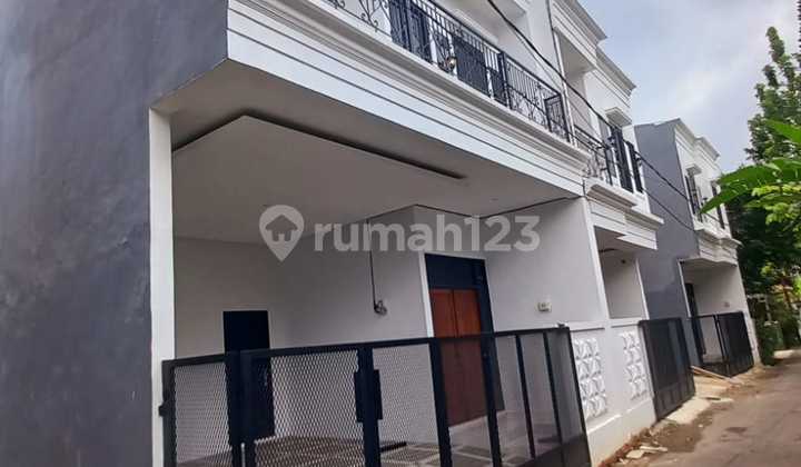 Minimalist House Ready to Occupy Near Lenteng Agung Station 2