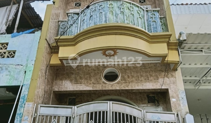 House Near Tugu Tani Senen Kramat Cempaka Putih House Near Tugu Tani Senen Kramat Cempaka Putih